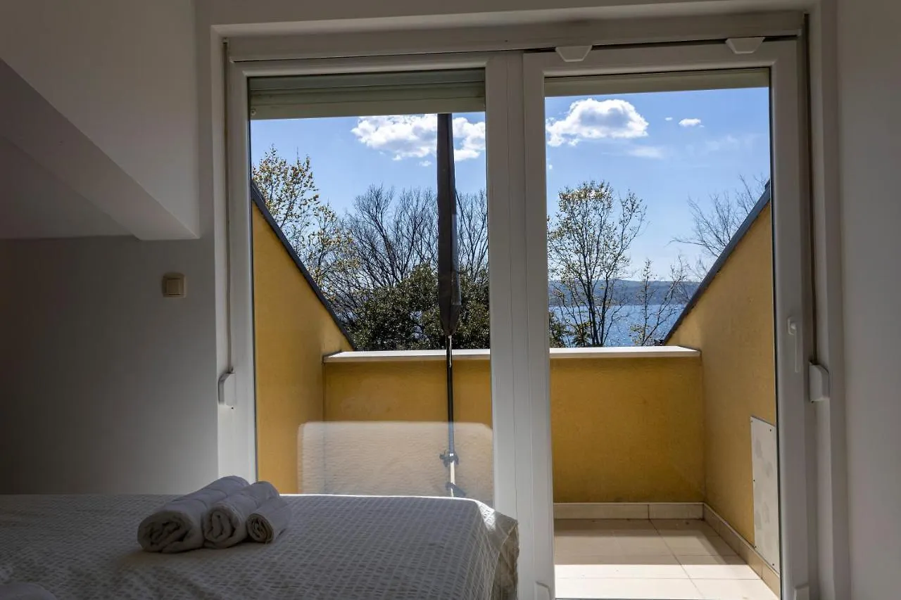 Beachfront Crikvenica 0*,  Croatia