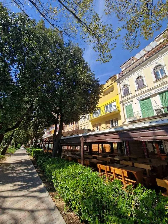 Beachfront Crikvenica Apartment