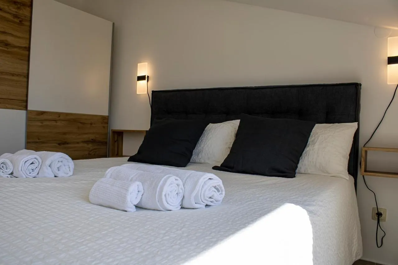 Beachfront Crikvenica Apartman